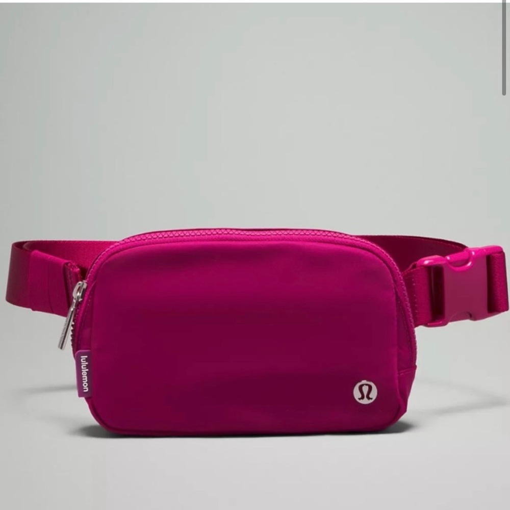 Lululemon belt bag in wild berry